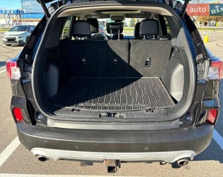 Черный Форд Эскейп, объемом двигателя 2 л и пробегом 88 тыс. км за 18700 $, фото 9 на Automoto.ua