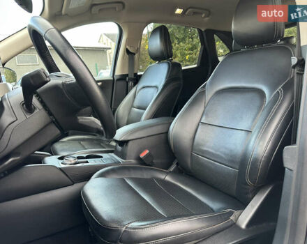 Черный Форд Эскейп, объемом двигателя 2.49 л и пробегом 62 тыс. км за 21000 $, фото 12 на Automoto.ua