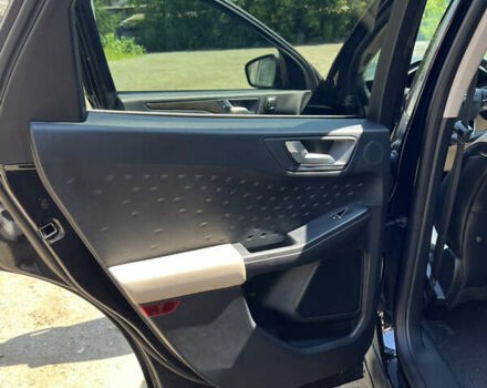 Черный Форд Эскейп, объемом двигателя 2.5 л и пробегом 136 тыс. км за 23000 $, фото 16 на Automoto.ua