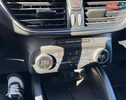 Черный Форд Эскейп, объемом двигателя 2 л и пробегом 88 тыс. км за 18700 $, фото 21 на Automoto.ua