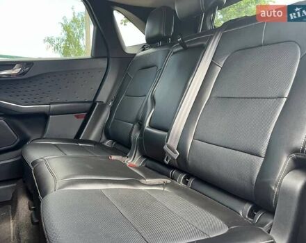 Черный Форд Эскейп, объемом двигателя 2 л и пробегом 75 тыс. км за 19700 $, фото 13 на Automoto.ua