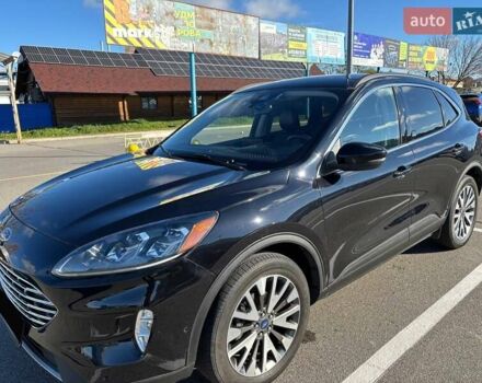 Черный Форд Эскейп, объемом двигателя 2 л и пробегом 88 тыс. км за 18700 $, фото 3 на Automoto.ua