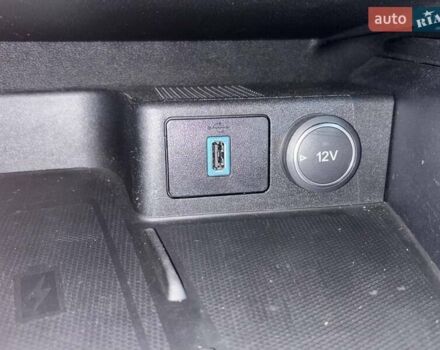 Черный Форд Эскейп, объемом двигателя 2 л и пробегом 88 тыс. км за 18700 $, фото 29 на Automoto.ua