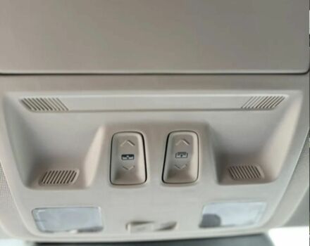 Черный Форд Эскейп, объемом двигателя 2 л и пробегом 74 тыс. км за 11000 $, фото 8 на Automoto.ua