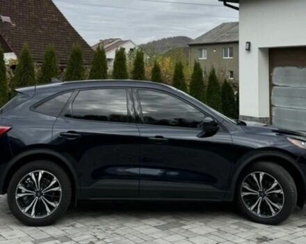 Черный Форд Эскейп, объемом двигателя 2 л и пробегом 74 тыс. км за 11000 $, фото 6 на Automoto.ua