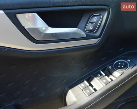 Черный Форд Эскейп, объемом двигателя 1.5 л и пробегом 102 тыс. км за 17500 $, фото 14 на Automoto.ua