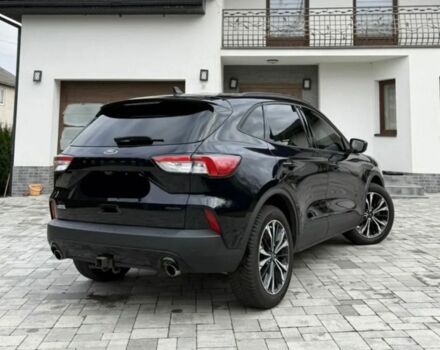 Черный Форд Эскейп, объемом двигателя 2 л и пробегом 74 тыс. км за 11000 $, фото 5 на Automoto.ua