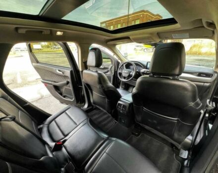 Черный Форд Эскейп, объемом двигателя 2.5 л и пробегом 38 тыс. км за 11000 $, фото 16 на Automoto.ua