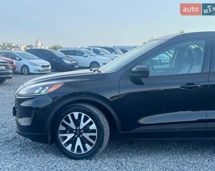 Форд Эскейп 2020 в Львове на Automoto.ua Черный Форд Эскейп, объемом двигателя 2.5 л и пробегом 165 тыс. км за 22790 $, фото 2 на Automoto.ua