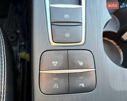 Черный Форд Эскейп, объемом двигателя 2 л и пробегом 88 тыс. км за 18700 $, фото 28 на Automoto.ua