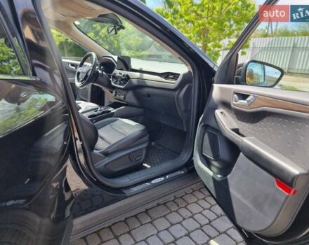 Чорний Форд Ескейп, об'ємом двигуна 2 л та пробігом 120 тис. км за 21300 $, фото 23 на Automoto.ua