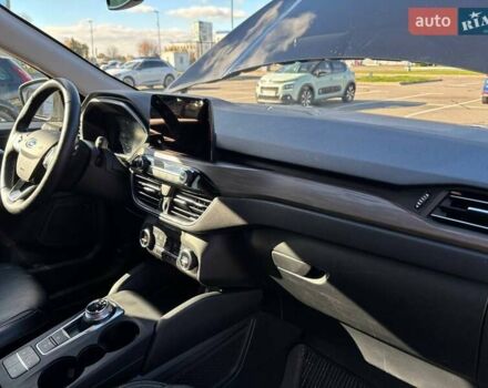 Черный Форд Эскейп, объемом двигателя 2 л и пробегом 88 тыс. км за 18700 $, фото 26 на Automoto.ua