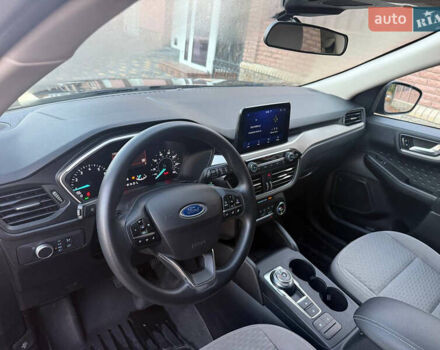 Форд Эскейп 2020 в Умани на Automoto.ua Черный Форд Эскейп, объемом двигателя 1.5 л и пробегом 138 тыс. км за 14300 $, фото 5 на Automoto.ua