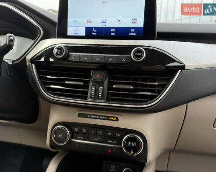 Черный Форд Эскейп, объемом двигателя 1.5 л и пробегом 89 тыс. км за 15199 $, фото 36 на Automoto.ua