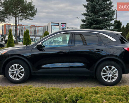 Чорний Форд Ескейп, об'ємом двигуна 1.5 л та пробігом 46 тис. км за 16300 $, фото 3 на Automoto.ua