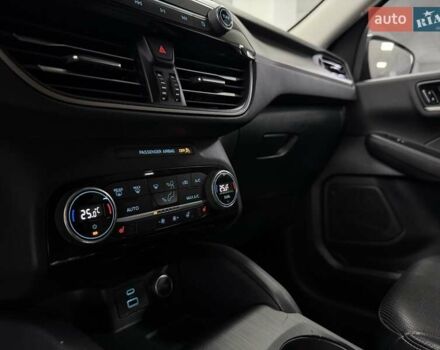 Чорний Форд Ескейп, об'ємом двигуна 1.5 л та пробігом 177 тис. км за 17000 $, фото 13 на Automoto.ua