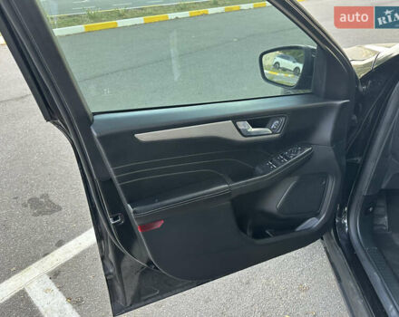 Черный Форд Эскейп, объемом двигателя 1.5 л и пробегом 53 тыс. км за 16900 $, фото 22 на Automoto.ua