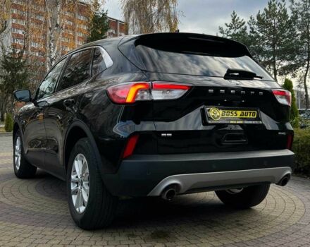 Чорний Форд Ескейп, об'ємом двигуна 1.5 л та пробігом 46 тис. км за 16300 $, фото 4 на Automoto.ua