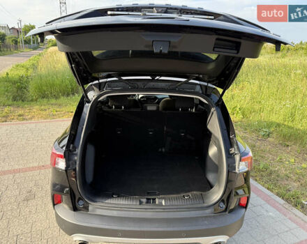 Черный Форд Эскейп, объемом двигателя 1.5 л и пробегом 42 тыс. км за 16500 $, фото 9 на Automoto.ua