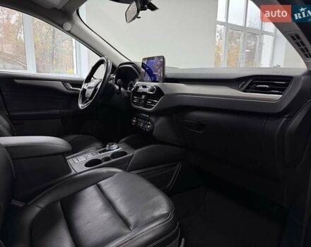 Чорний Форд Ескейп, об'ємом двигуна 1.5 л та пробігом 177 тис. км за 17000 $, фото 25 на Automoto.ua