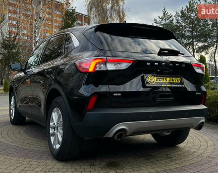 Чорний Форд Ескейп, об'ємом двигуна 1.5 л та пробігом 46 тис. км за 16300 $, фото 4 на Automoto.ua