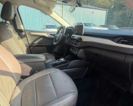 Черный Форд Эскейп, объемом двигателя 1.5 л и пробегом 30 тыс. км за 13100 $, фото 8 на Automoto.ua