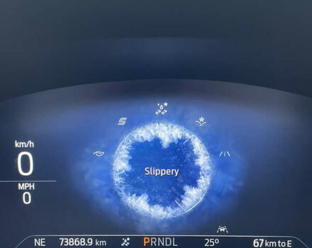 Черный Форд Эскейп, объемом двигателя 2 л и пробегом 74 тыс. км за 21500 $, фото 24 на Automoto.ua