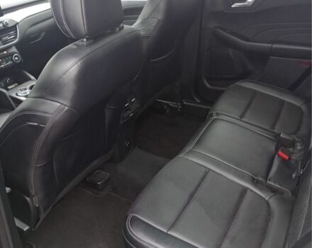 Чорний Форд Ескейп, об'ємом двигуна 2 л та пробігом 134 тис. км за 17999 $, фото 6 на Automoto.ua