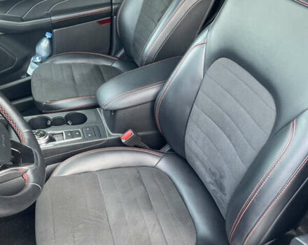 Черный Форд Эскейп, объемом двигателя 2 л и пробегом 74 тыс. км за 21500 $, фото 16 на Automoto.ua