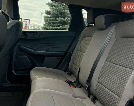 Чорний Форд Ескейп, об'ємом двигуна 1.5 л та пробігом 46 тис. км за 16300 $, фото 19 на Automoto.ua