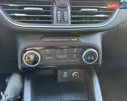 Черный Форд Эскейп, объемом двигателя 1.5 л и пробегом 53 тыс. км за 17299 $, фото 31 на Automoto.ua