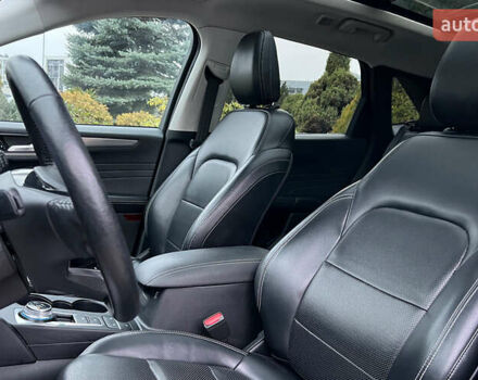 Чорний Форд Ескейп, об'ємом двигуна 2 л та пробігом 134 тис. км за 18900 $, фото 8 на Automoto.ua