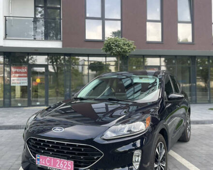 Черный Форд Эскейп, объемом двигателя 2 л и пробегом 74 тыс. км за 21500 $, фото 7 на Automoto.ua