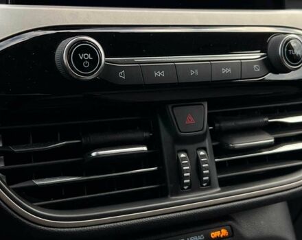 Чорний Форд Ескейп, об'ємом двигуна 1.5 л та пробігом 46 тис. км за 16300 $, фото 14 на Automoto.ua