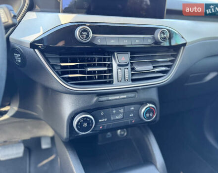 Черный Форд Эскейп, объемом двигателя 1.5 л и пробегом 68 тыс. км за 16500 $, фото 18 на Automoto.ua