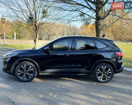 Черный Форд Эскейп, объемом двигателя 1.5 л и пробегом 68 тыс. км за 16500 $, фото 4 на Automoto.ua