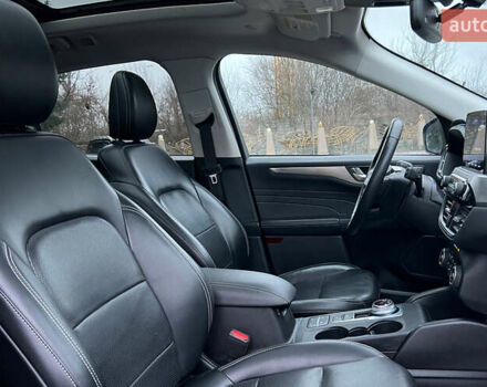 Чорний Форд Ескейп, об'ємом двигуна 2 л та пробігом 134 тис. км за 18900 $, фото 22 на Automoto.ua