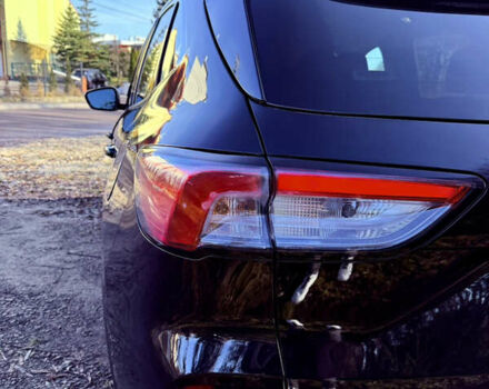 Чорний Форд Ескейп, об'ємом двигуна 1.5 л та пробігом 50 тис. км за 16500 $, фото 5 на Automoto.ua