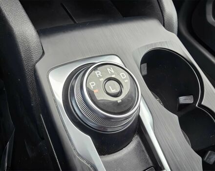 Черный Форд Эскейп, объемом двигателя 2 л и пробегом 17 тыс. км за 11900 $, фото 10 на Automoto.ua