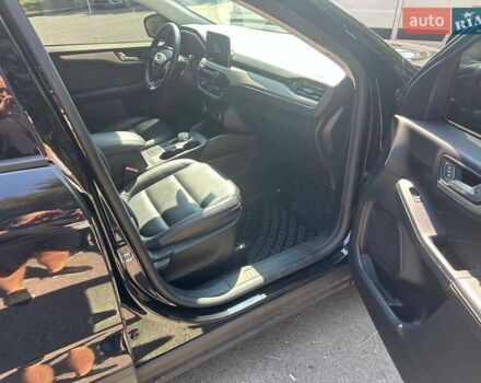 Черный Форд Эскейп, объемом двигателя 0 л и пробегом 82 тыс. км за 17999 $, фото 12 на Automoto.ua