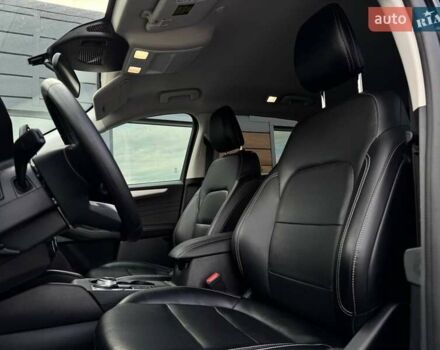 Чорний Форд Ескейп, об'ємом двигуна 2 л та пробігом 31 тис. км за 22900 $, фото 25 на Automoto.ua