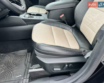 Черный Форд Эскейп, объемом двигателя 2 л и пробегом 42 тыс. км за 20000 $, фото 49 на Automoto.ua