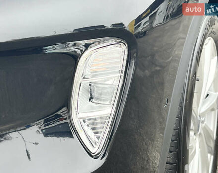 Черный Форд Эскейп, объемом двигателя 2 л и пробегом 42 тыс. км за 20000 $, фото 85 на Automoto.ua