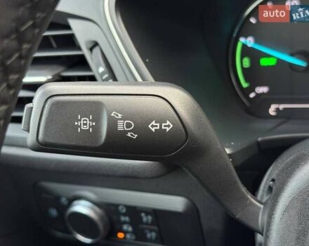 Чорний Форд Ескейп, об'ємом двигуна 2 л та пробігом 31 тис. км за 22900 $, фото 32 на Automoto.ua