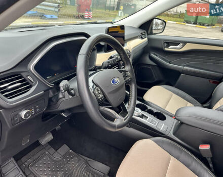 Черный Форд Эскейп, объемом двигателя 2 л и пробегом 42 тыс. км за 20000 $, фото 4 на Automoto.ua