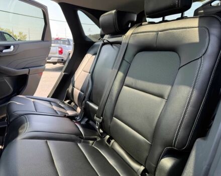 Черный Форд Эскейп, объемом двигателя 2.5 л и пробегом 22 тыс. км за 18000 $, фото 14 на Automoto.ua