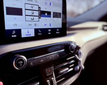 Чорний Форд Ескейп, об'ємом двигуна 1.5 л та пробігом 50 тис. км за 16500 $, фото 33 на Automoto.ua