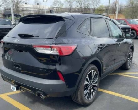 Черный Форд Эскейп, объемом двигателя 2 л и пробегом 19 тыс. км за 12400 $, фото 5 на Automoto.ua