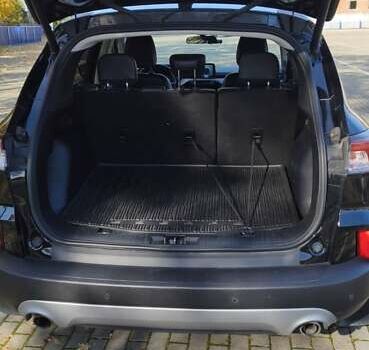 Черный Форд Эскейп, объемом двигателя 2.5 л и пробегом 114 тыс. км за 21000 $, фото 3 на Automoto.ua