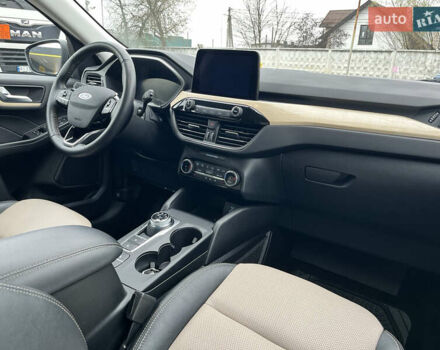 Черный Форд Эскейп, объемом двигателя 2 л и пробегом 42 тыс. км за 20000 $, фото 68 на Automoto.ua